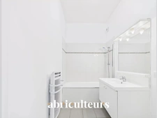 Appartement T3<span></span>Terrasse &  Jardin<span></span>Traversant Est/Ouest<span></span>Résidence de Standing