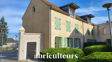 Bel Appartement T4 entièrement rénové (3 chambres) avec place de stationnement – Résidence  sécurisée de standing au cœur de Survilliers