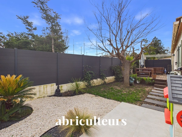 Villa T4 Plain au pied de  Luynes centre, Proche  Commerces en vente à Aix-en-Provence (13080)