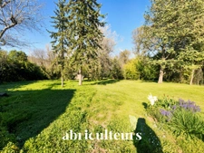 Propriété de caractère rénovée 245 m² – Terrain 3800 m² avec piscine et studio – Fuveau