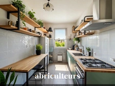 À Aix-en-Provence<span></span>Spacieux 2 pièces avec balcon sur jardin