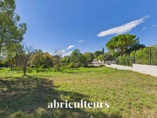 Terrain avec maison neuve à Châteauneuf le Rouge