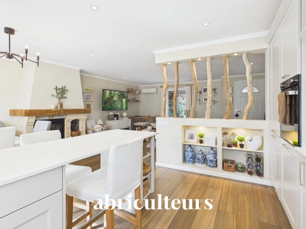Villa T4 Plain au pied de  Luynes centre, Proche  Commerces en vente à Aix-en-Provence (13080)