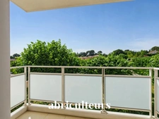 À Aix-en-Provence<span></span>Spacieux 2 pièces avec balcon sur jardin