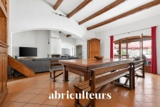 LES PENNES-MIRABEAU<span></span>Villa 230 m², piscine + 3 appartements loués