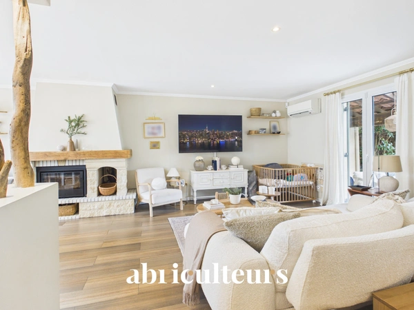 Villa T4 Plain au pied de  Luynes centre, Proche  Commerces en vente à Aix-en-Provence (13080)