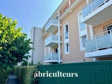 À Aix-en-Provence<span></span>Spacieux 2 pièces avec balcon sur jardin
