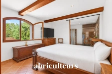 LES PENNES-MIRABEAU<span></span>Villa 230 m², piscine + 3 appartements loués