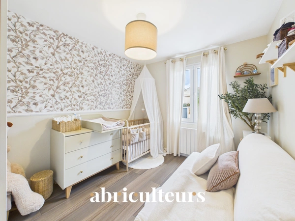 Villa T4 Plain au pied de  Luynes centre, Proche  Commerces en vente à Aix-en-Provence (13080)