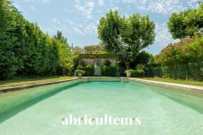 Maison de prestige 395m² - Bouc-Bel-Air - 6 chambres - Piscine - T3 indépendant 86m2
