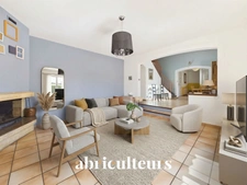 PROPRIÉTÉ DE CHARME 184 m² - POURRIÈRES | Domaine de 6 500 m², Dépendance T2 & Piscine