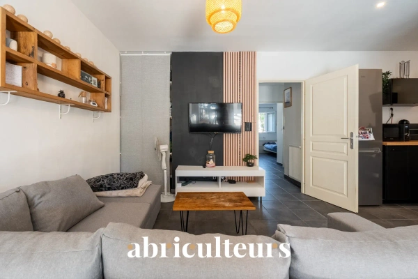Gardanne (13120) : Appartement T3 en rez-de-jardin avec terrasse et box fermé