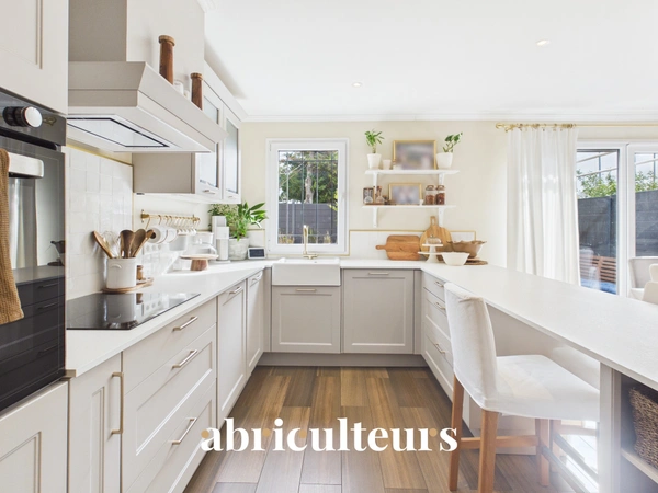 Villa T4 Plain au pied de  Luynes centre, Proche  Commerces en vente à Aix-en-Provence (13080)