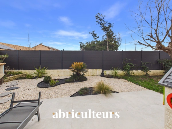Villa T4 Plain au pied de  Luynes centre, Proche  Commerces en vente à Aix-en-Provence (13080)