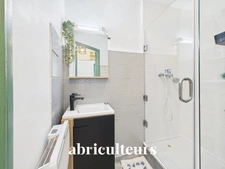 T2 dernier étage - 37 m2 avec balcon Marseille 5ème