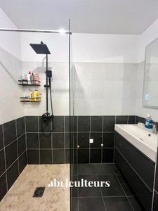 Gardanne (13120) : Appartement T3 en rez-de-jardin avec terrasse et box fermé