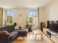 Appartement traversant lumineux en vente à Monplaisir