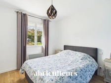 Maison familiale contemporaine – 194 m² – 6 pièces – Échalas (69700)