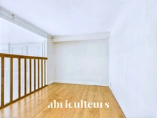 T2 bis de charme 71 m² lumineux avec mezzanine, à rénover en vente Quartier prisé d’Ainay, Lyon 2ᵉ (69002)