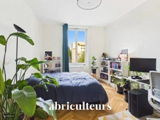 Appartement traversant lumineux en vente à Monplaisir