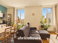 Appartement traversant lumineux en vente à Monplaisir