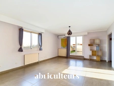 CALUIRE ET CUIRE<span></span>APPARTEMENT<span></span>4 PIÈCES<span></span>3 CHAMBRES<span></span>88 M2<span></span>375 000 €