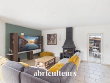 Maison familiale contemporaine – 194 m² – 6 pièces – Échalas (69700)