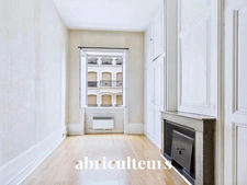 T2 bis de charme 71 m² lumineux avec mezzanine, à rénover en vente Quartier prisé d’Ainay, Lyon 2ᵉ (69002)