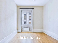 T2 bis de charme 71 m² lumineux avec mezzanine, à rénover en vente Quartier prisé d’Ainay, Lyon 2ᵉ (69002)