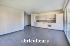 Appartement<span></span>85 m²<span></span>4 pièces<span></span>Vénissieux Rue Paul Bert