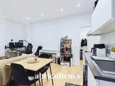 Coup de cœur pour ce 2 pièces rénové au cœur de la Presqu'île, 42 m², proche Terreaux