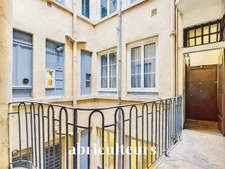 Appartement 2 pièces de 27 m² à rénover– Investissement idéal en vente à Lyon 1