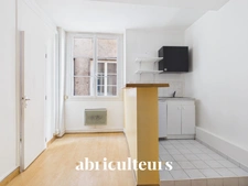 Appartement 2 pièces de 27 m² à rénover– Investissement idéal en vente à Lyon 1