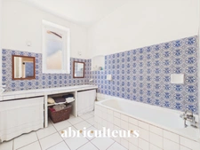 Écully<span></span>Maison familiale avec piscine sur parcelle de 1 056 m²