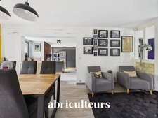 XCLUSIVITÉ – Maison familiale rénovée avec jardin arboré