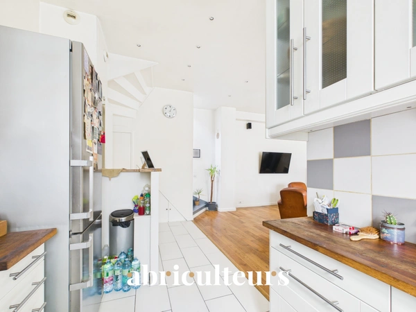 Maison duplex 90m2 avec grande terrasse 36m2 en vente à Paris 20e