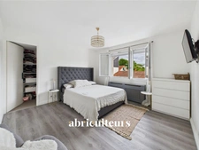 COUP DE CŒUR<span></span>Maison familiale rénovée avec jardin, terrasses, piscine et sous-sol