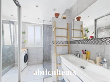 EXCLUSIVITÉ – Appartement familial traversant  secteur prisé
