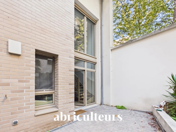 Appartement duplex avec terrasse, 2 parkings en vente à Eaubonne 95600
