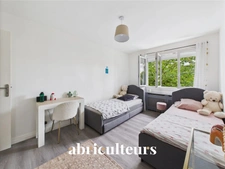 COUP DE CŒUR<span></span>Maison familiale rénovée avec jardin, terrasses, piscine et sous-sol