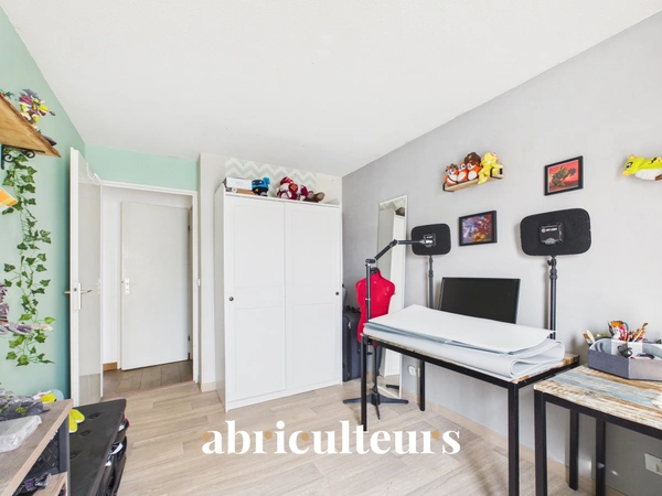 Appartement 3 pièces dernier étage avec balcon sans vis-à-vis en vente à Argenteuil 95100