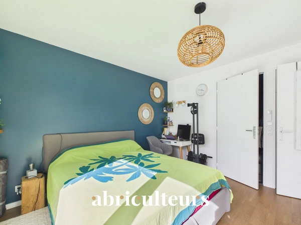 Duplex familial 4/5 pièces de 120 m² avec terrasses — dernier étages — Asnières-sur-Seine