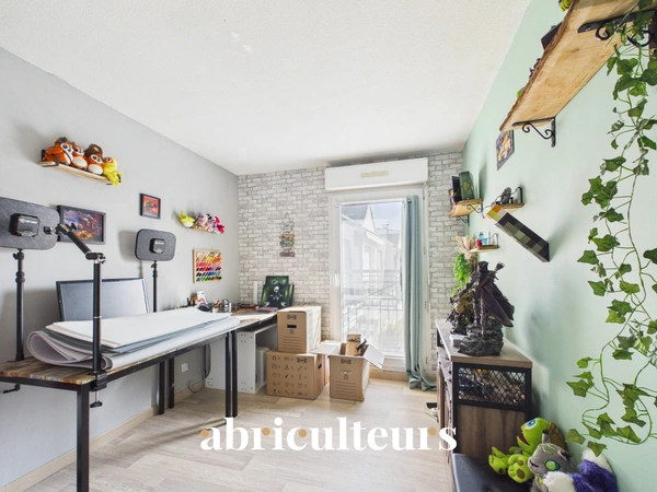 Appartement 3 pièces dernier étage avec balcon sans vis-à-vis en vente à Argenteuil 95100