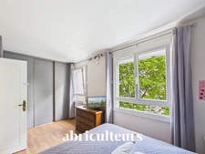 Appartement 4 pièces 76 m² avec loggia, parking et cave — Argenteuil