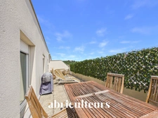 Vente Appartement 2 Pièces 37 m² Terrasse 31 m² Dernier Étage en vente à Rueil-Malmaison (92500)