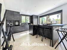 Maison individuelle<span></span>116 m²<span></span>5 pièces<span></span>Le Plessis-Bouchard