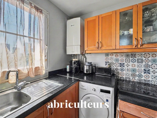 Appartement duplex<span></span>78 m²<span></span>4 pièces<span></span>en vente à Villeneuve-la-Garenne Avenue du Ponant (92390)