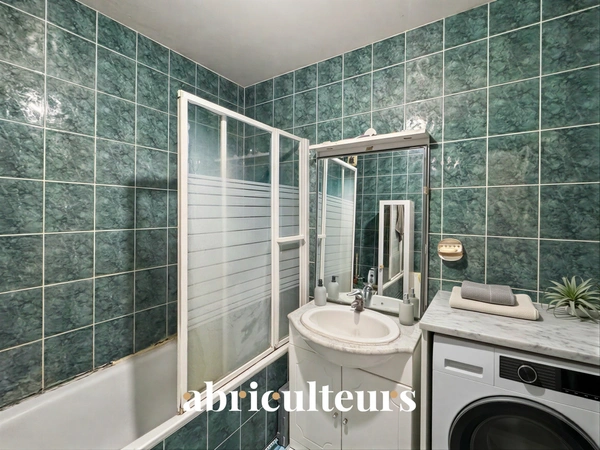 Appartement duplex<span></span>78 m²<span></span>4 pièces<span></span>en vente à Villeneuve-la-Garenne Avenue du Ponant (92390)