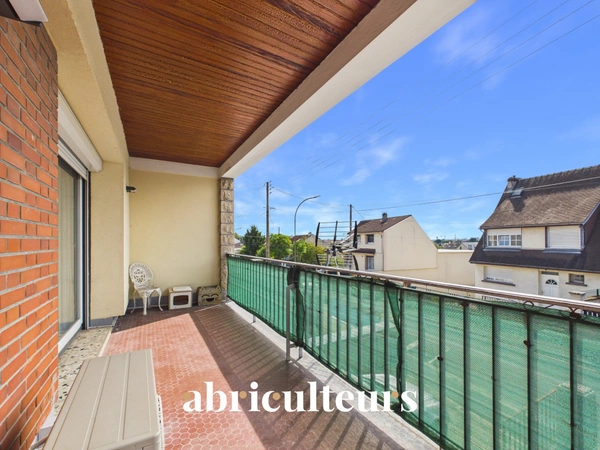 Appartement duplex 125m²  avec balcon, parking et cave en vente à Argenteuil 95100