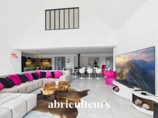 Maison d'architecte récente de plain pied<span></span>vue dégagée sur nature